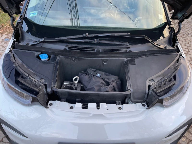 BMW i3 120Ah, 42.2kWh, 37000Km! 07.2020г.Гаранция до 2028, снимка 15 - Автомобили и джипове - 43408895