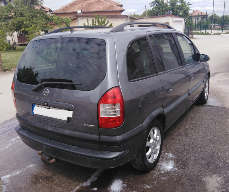 Opel Zafira, снимка 1 - Автомобили и джипове - 45558911