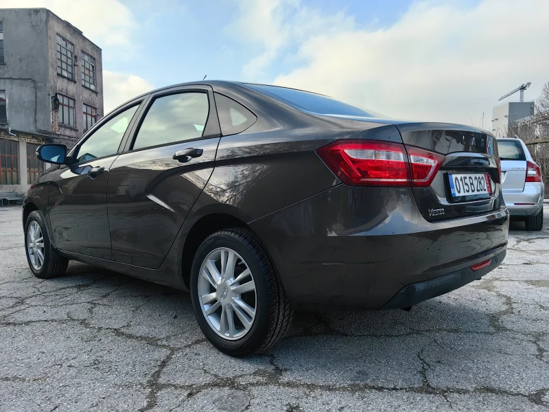 Lada Vesta 1.6 Бензин 106 кс, СЕДАН, ЕВРО 6, ОТЛИЧНА , снимка 6 - Автомобили и джипове - 49897536
