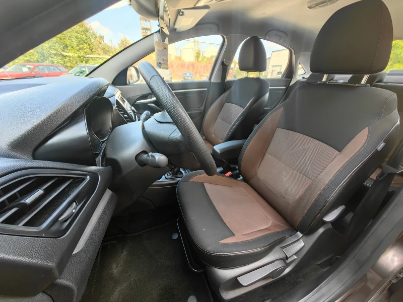 Lada Vesta 1.6 Бензин 106 кс, СЕДАН, ЕВРО 6, ОТЛИЧНА , снимка 13 - Автомобили и джипове - 49897536