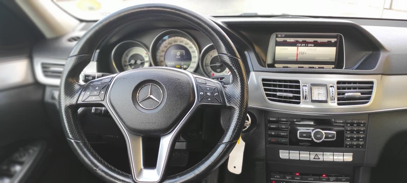 Mercedes-Benz E 250 E-Klasse CDI 4Matic Avantgarde, снимка 13 - Автомобили и джипове - 52386116