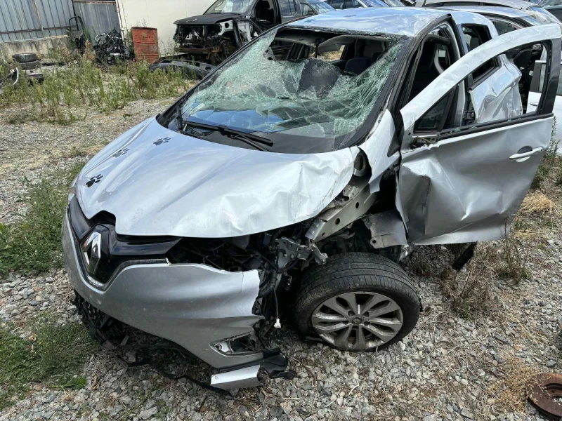 Renault Zoe, снимка 4 - Автомобили и джипове - 51458081