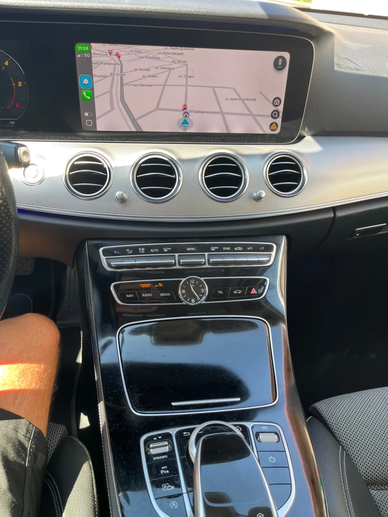 Mercedes-Benz E 220 W213, снимка 8 - Автомобили и джипове - 51579848