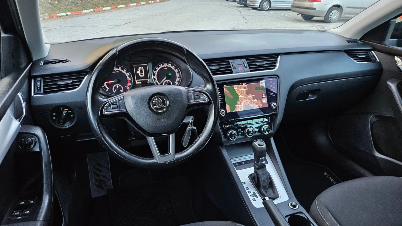 Skoda Octavia 1.6 TDI AVTOMAT/KLIMATRONIK/FACELIFT, снимка 9 - Автомобили и джипове - 51754240