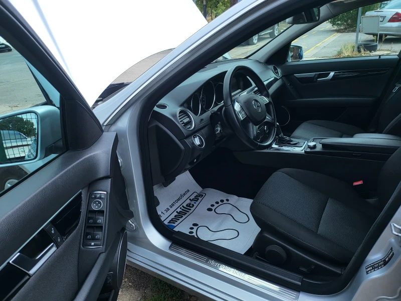 Mercedes-Benz C 220 CDI BLUEEFFICIENCY AVANTGARDE - КАТО НОВА!, снимка 7 - Автомобили и джипове - 51942021