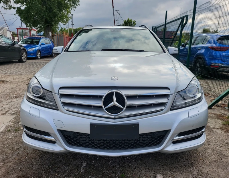 Mercedes-Benz C 220 CDI BLUEEFFICIENCY AVANTGARDE - КАТО НОВА!, снимка 2 - Автомобили и джипове - 51942021