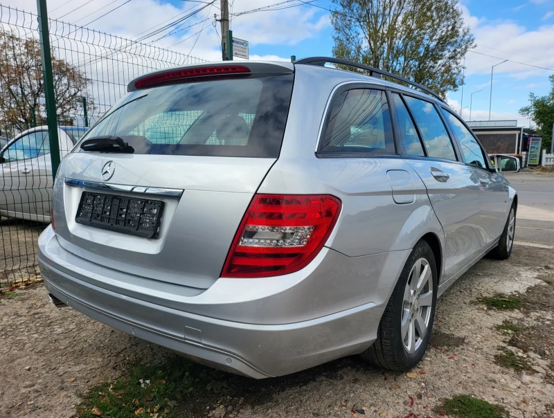 Mercedes-Benz C 220 CDI BLUEEFFICIENCY AVANTGARDE - КАТО НОВА!, снимка 6 - Автомобили и джипове - 51942021