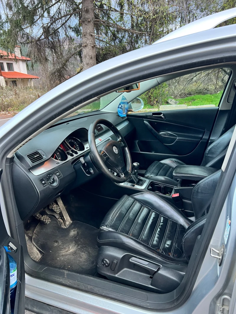 VW Passat 2.0TDI, снимка 12 - Автомобили и джипове - 52664187