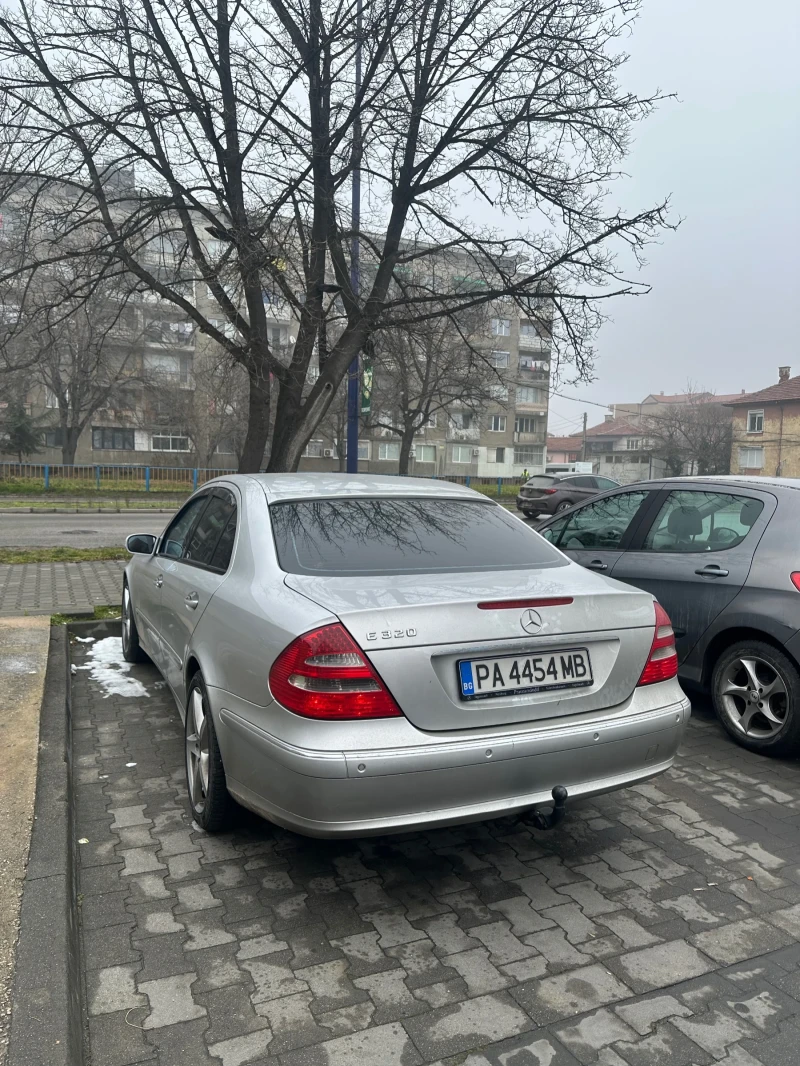 Mercedes-Benz E 320, снимка 7 - Автомобили и джипове - 53345774