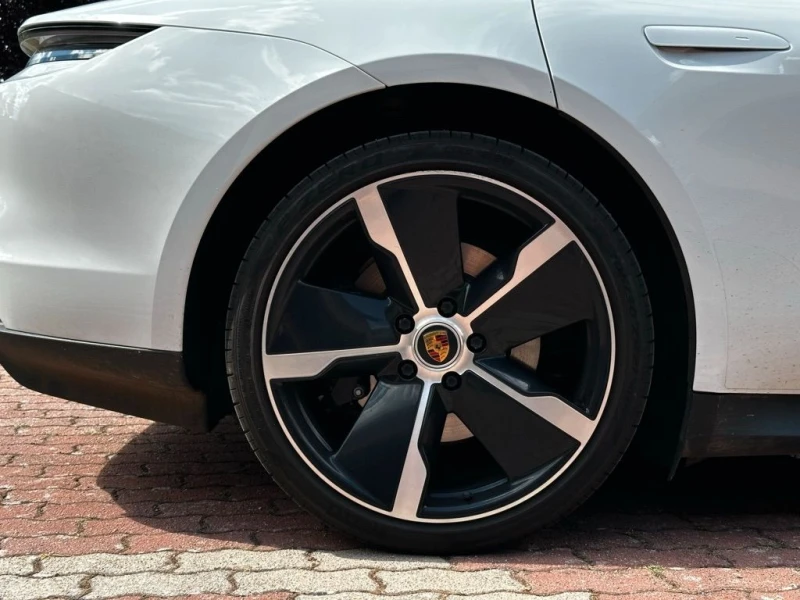 Porsche Taycan  Batterie Performance Plus   Garantie Porsche Appr, снимка 5 - Автомобили и джипове - 53407640