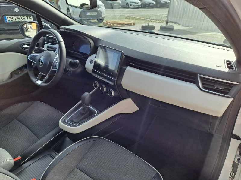 Renault Clio 1.0 TCe 90 k.c. AUTOMATIC, снимка 13 - Автомобили и джипове - 53457428