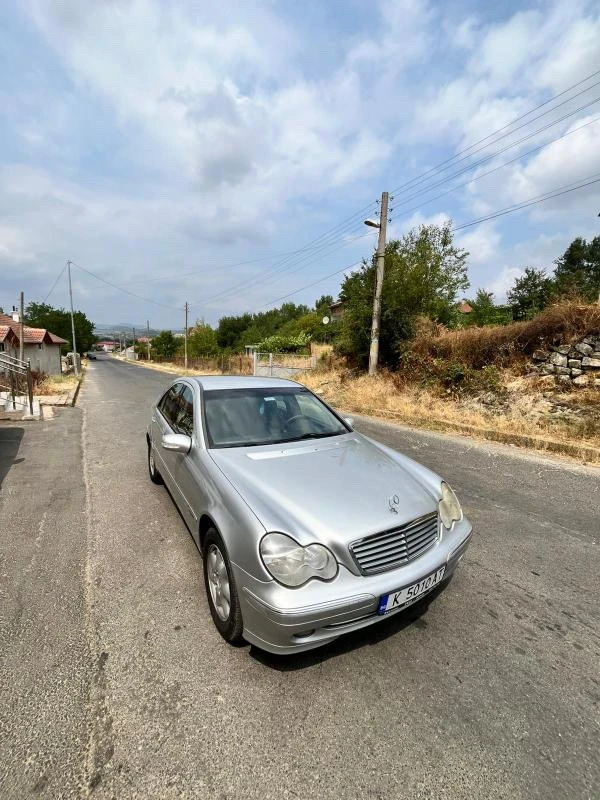 Mercedes-Benz C 220  - изображение 2