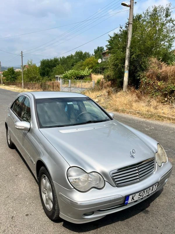 Mercedes-Benz C 220