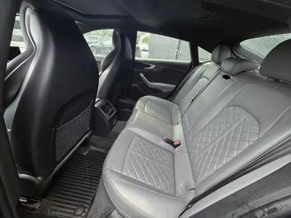 Audi S5 Sportback* Technik* АвтоКредит* (ЦЕНА ДО БГ), снимка 6 - Автомобили и джипове - 53302355