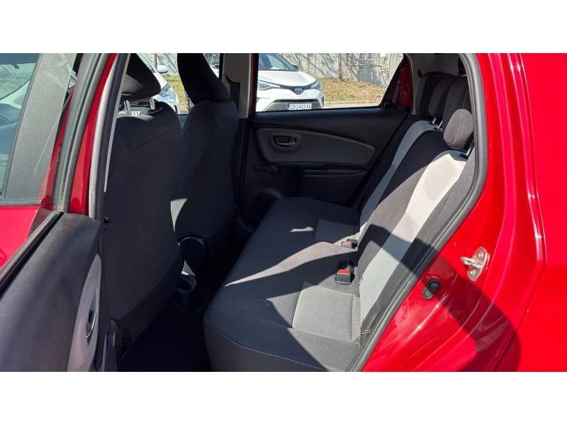 Toyota Yaris 1.5P 6MT TERRA, снимка 11 - Автомобили и джипове - 53869540