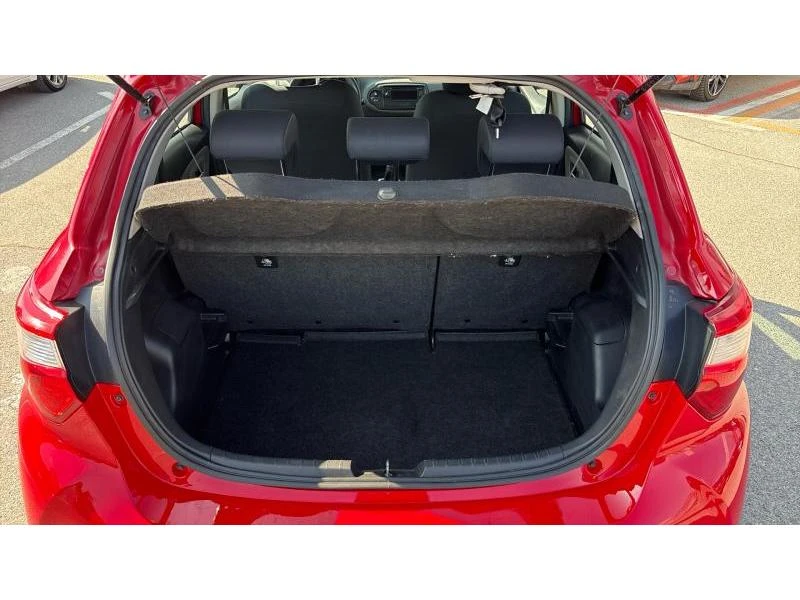 Toyota Yaris 1.5P 6MT TERRA, снимка 10 - Автомобили и джипове - 53869540