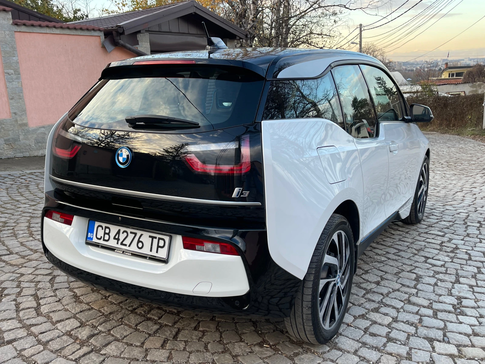 BMW i3 120Ah, 42.2kWh, 27000Km! 07.2020г.Гаранция до 2028 - изображение 6