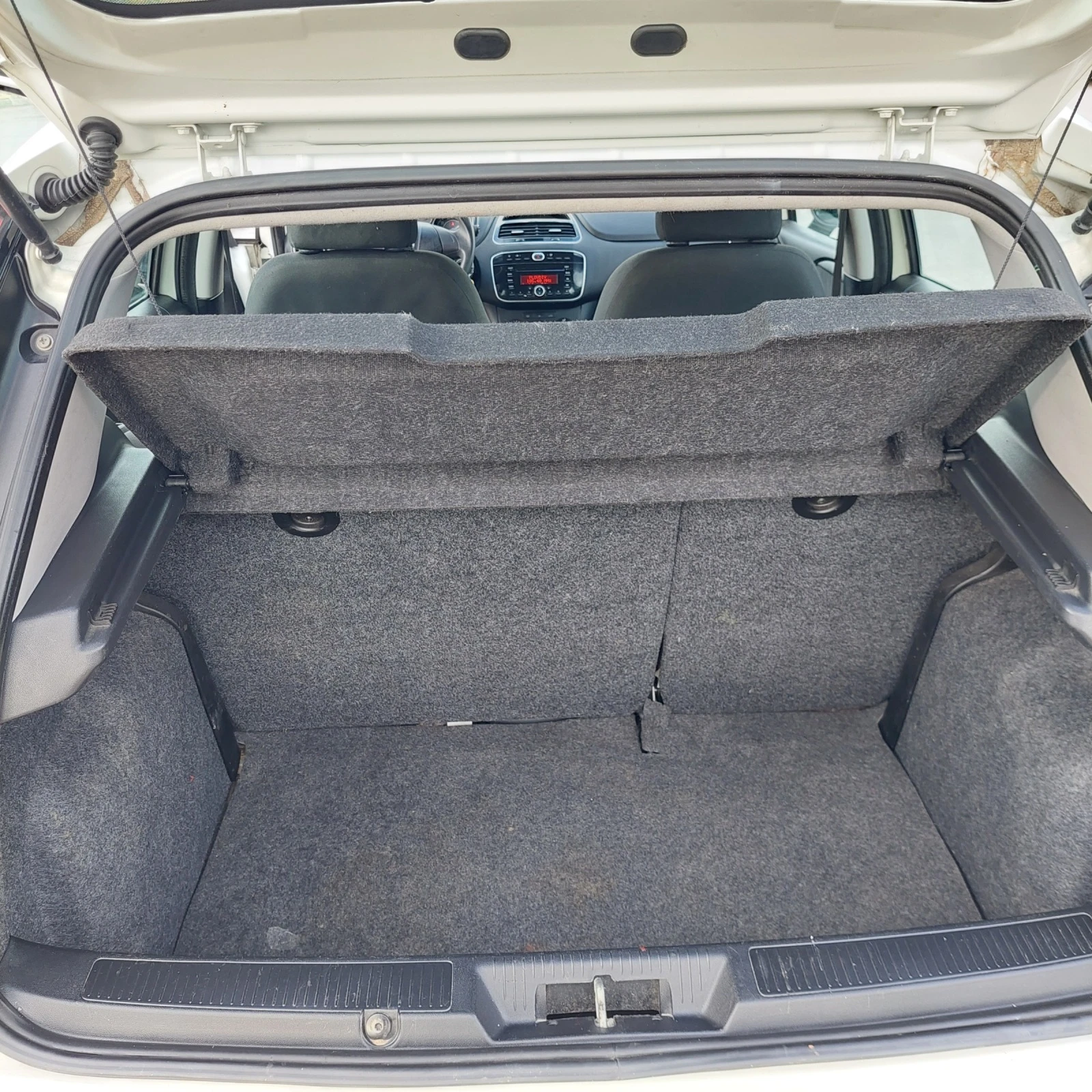 Fiat Punto 1.3M-jet EVO Ev5B | Mobile.bg — изображение 12