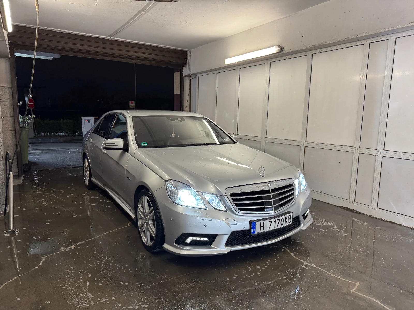 Mercedes-Benz E 300 AMG CDI V6  | Mobile.bg   11