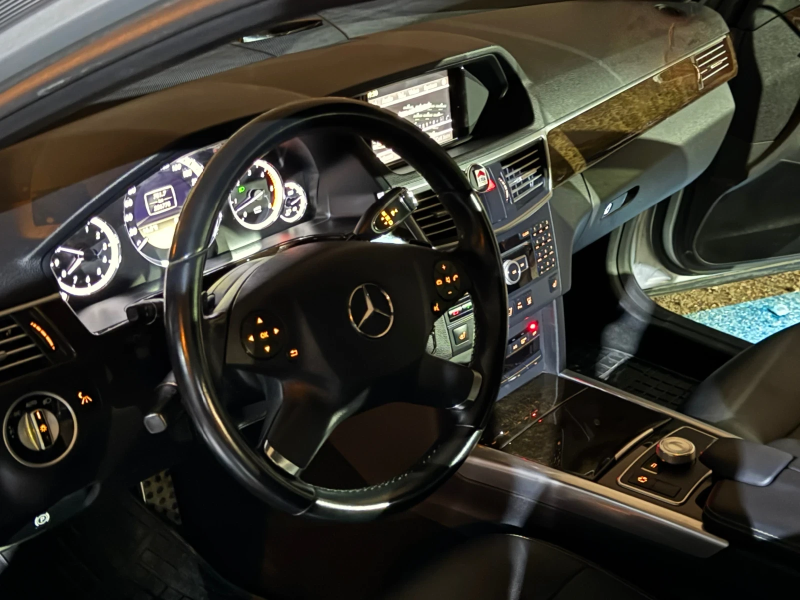 Mercedes-Benz E 300 AMG CDI V6  | Mobile.bg   12