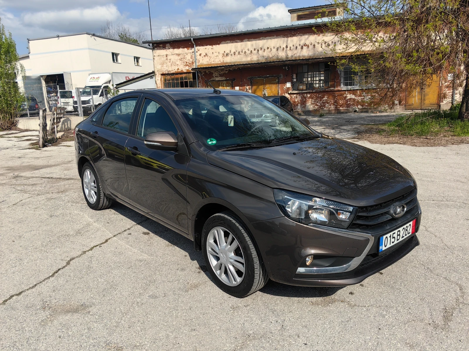 Lada Vesta 1.6 Бензин 106 кс, СЕДАН, ЕВРО 6, ОТЛИЧНА  - изображение 2