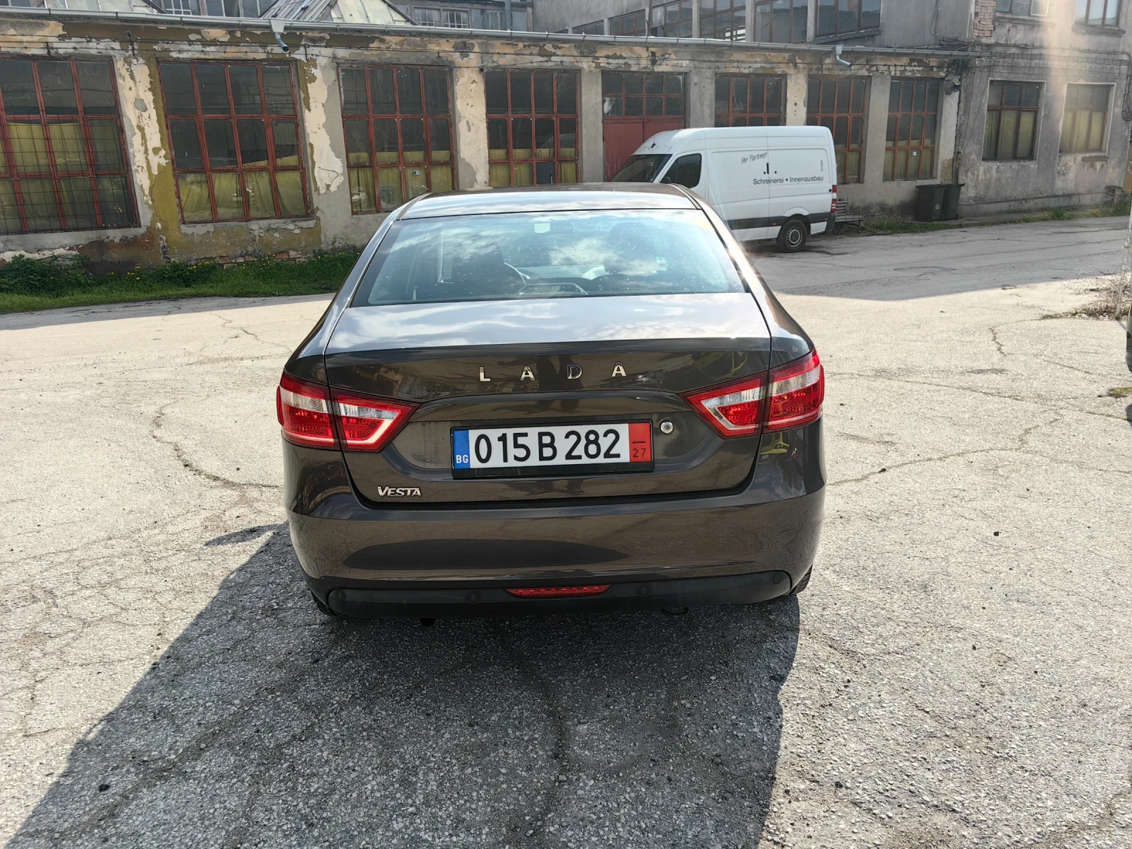 Lada Vesta 1.6 Бензин 106 кс, СЕДАН, ЕВРО 6, ОТЛИЧНА  - изображение 8