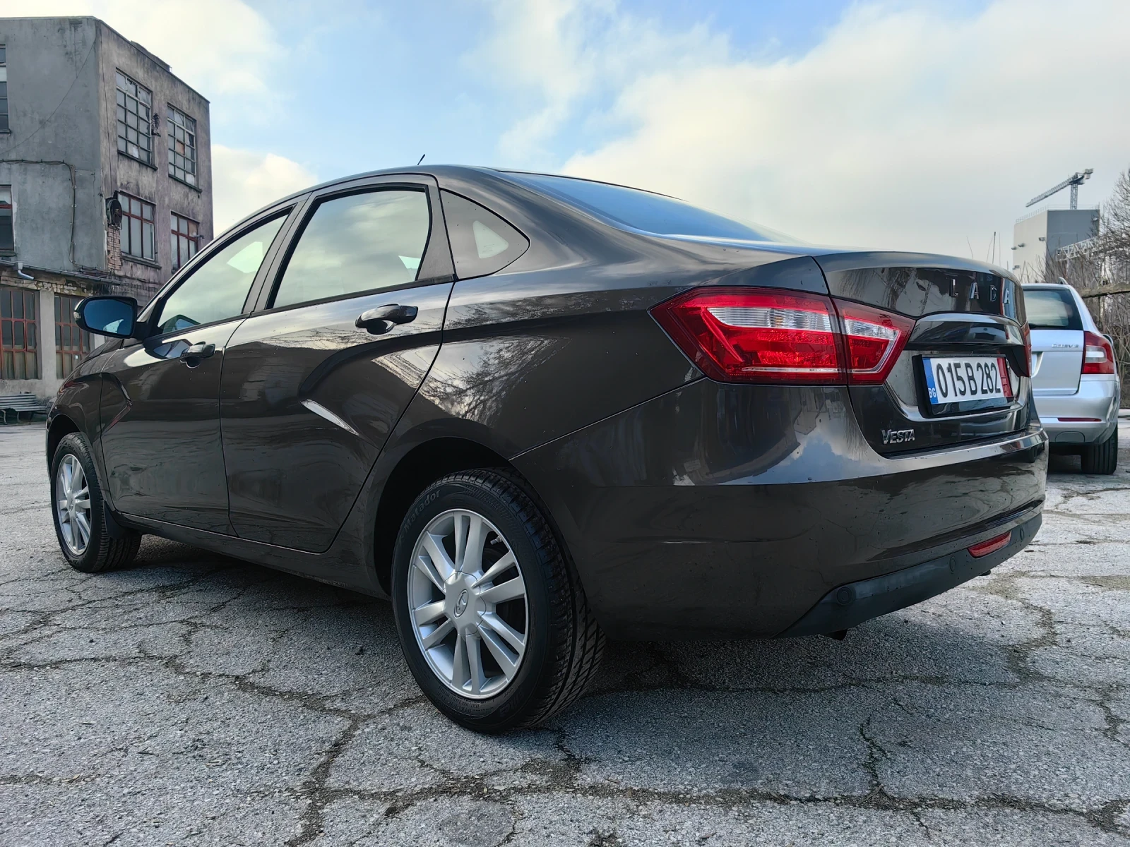 Lada Vesta 1.6 Бензин 106 кс, СЕДАН, ЕВРО 6, ОТЛИЧНА  - изображение 6