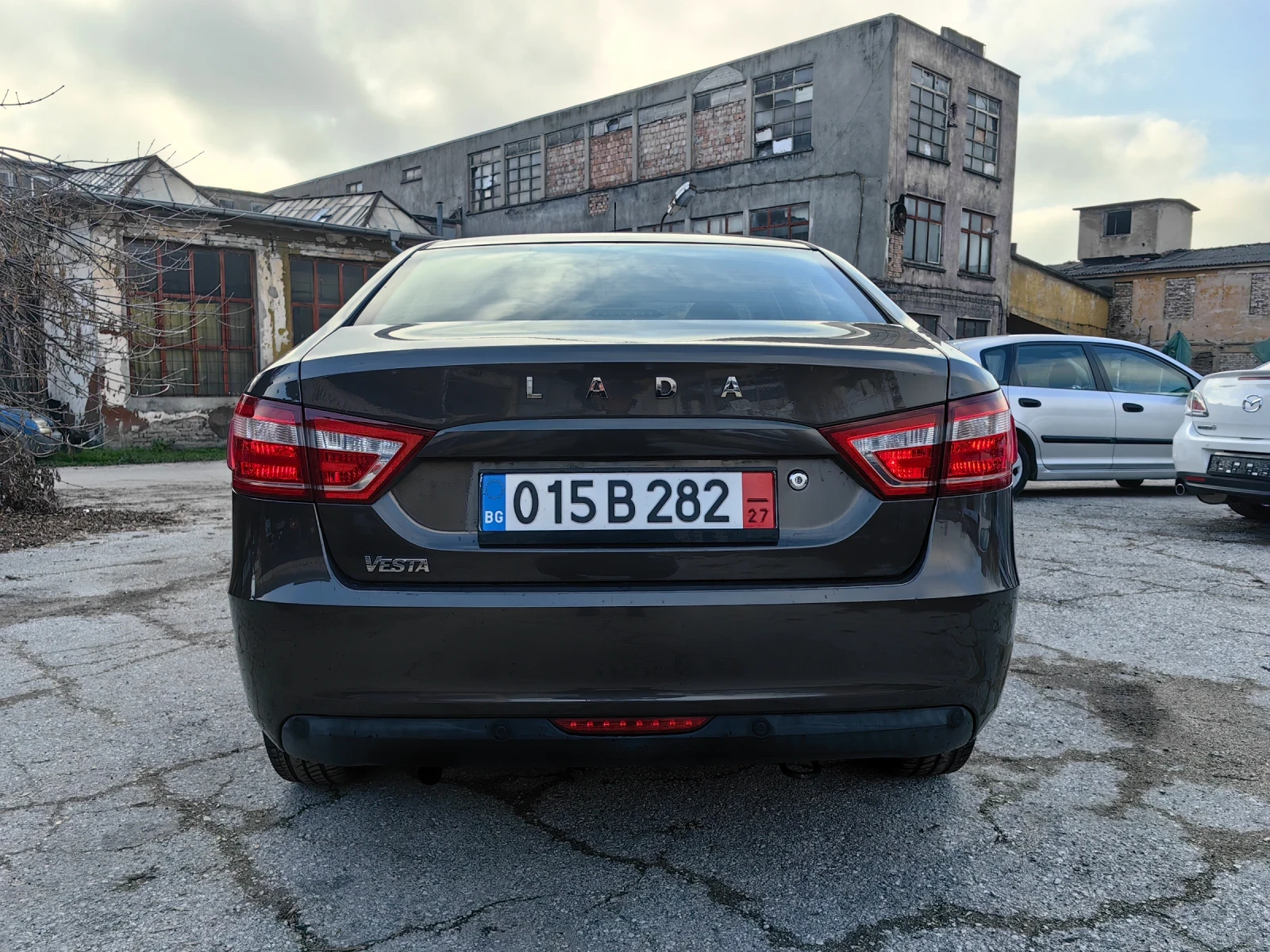 Lada Vesta 1.6 Бензин 106 кс, СЕДАН, ЕВРО 6, ОТЛИЧНА  - изображение 5