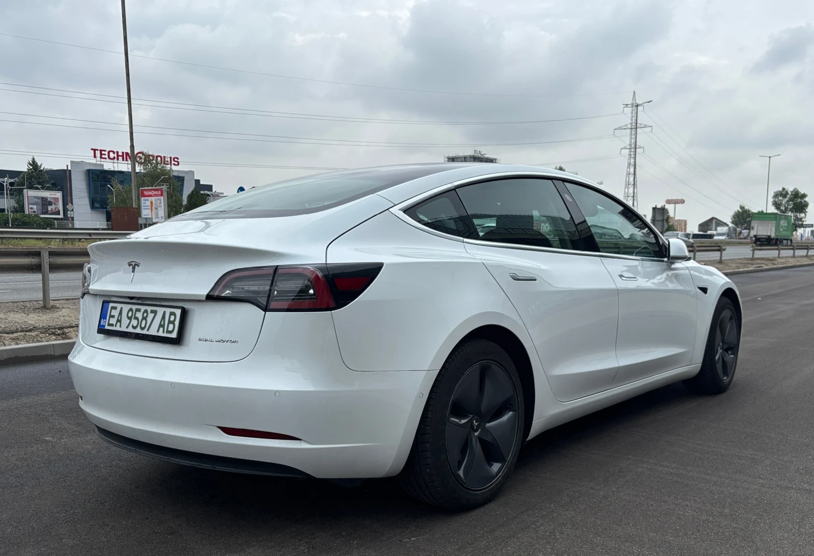 Tesla Model 3 4x4 * Long Range * Dual Motor * В ГАРАНЦИЯ - изображение 4