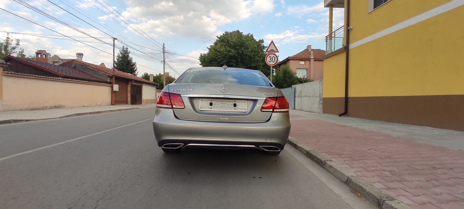 Mercedes-Benz E 250 E-Klasse CDI 4Matic Avantgarde - изображение 4