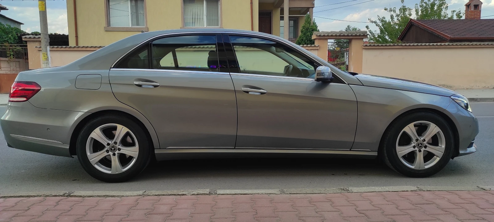 Mercedes-Benz E 250 E-Klasse CDI 4Matic Avantgarde - изображение 6