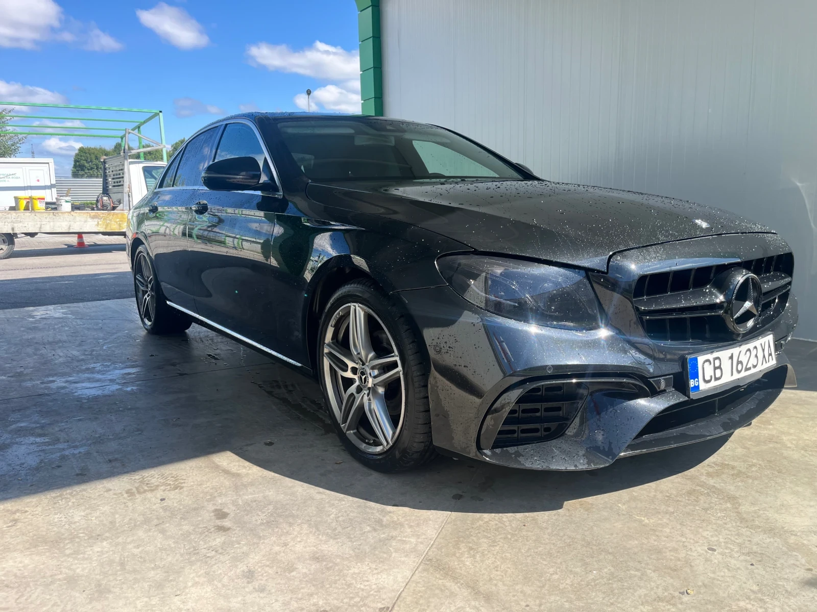 Mercedes-Benz E 220 W213 - изображение 2