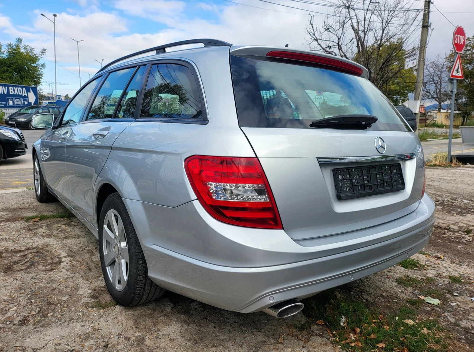 Mercedes-Benz C 220 CDI BLUEEFFICIENCY AVANTGARDE - КАТО НОВА! - изображение 6