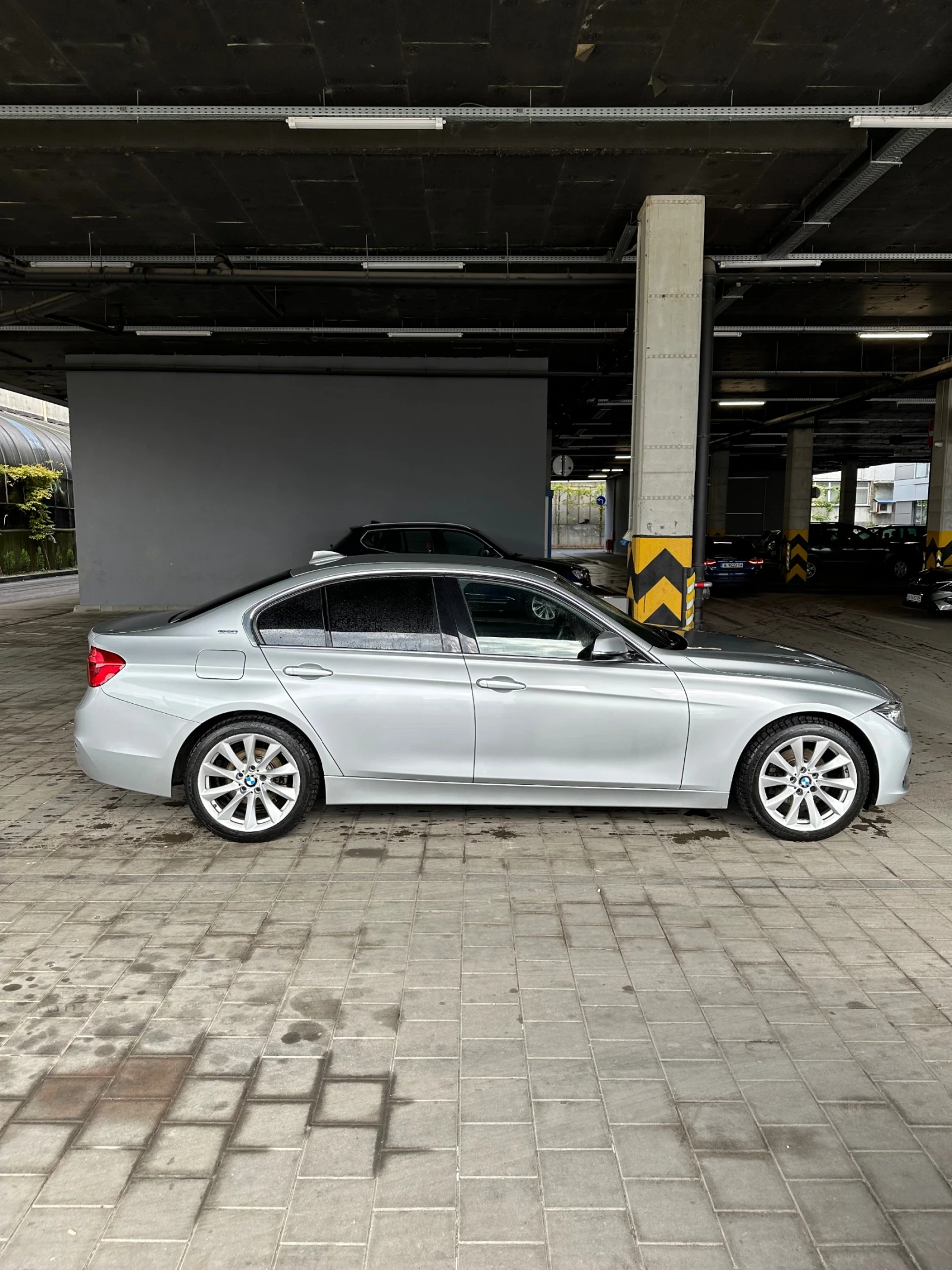 BMW 330  - изображение 2