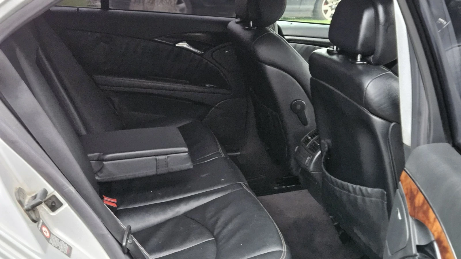 Mercedes-Benz E 220  - изображение 9