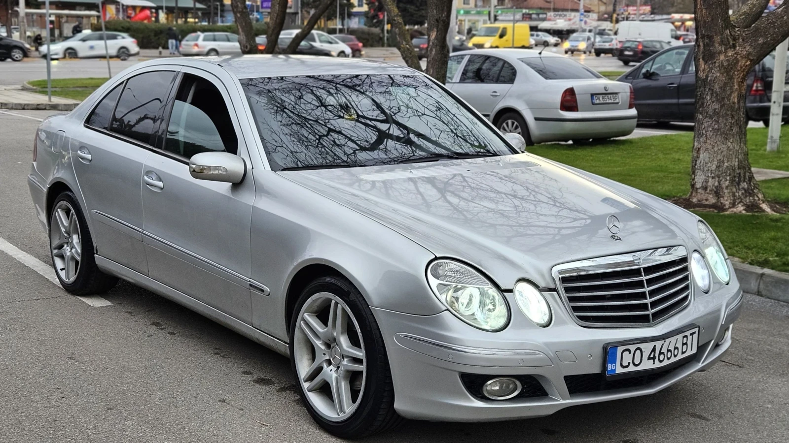 Mercedes-Benz E 220  - изображение 7