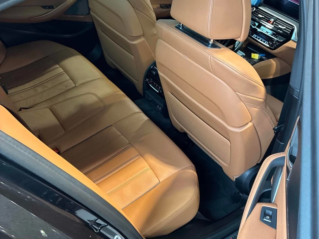 BMW 550 * M550i xDrive * CARFAX * ���� �� �� | Mobile.bg � ����������� 14