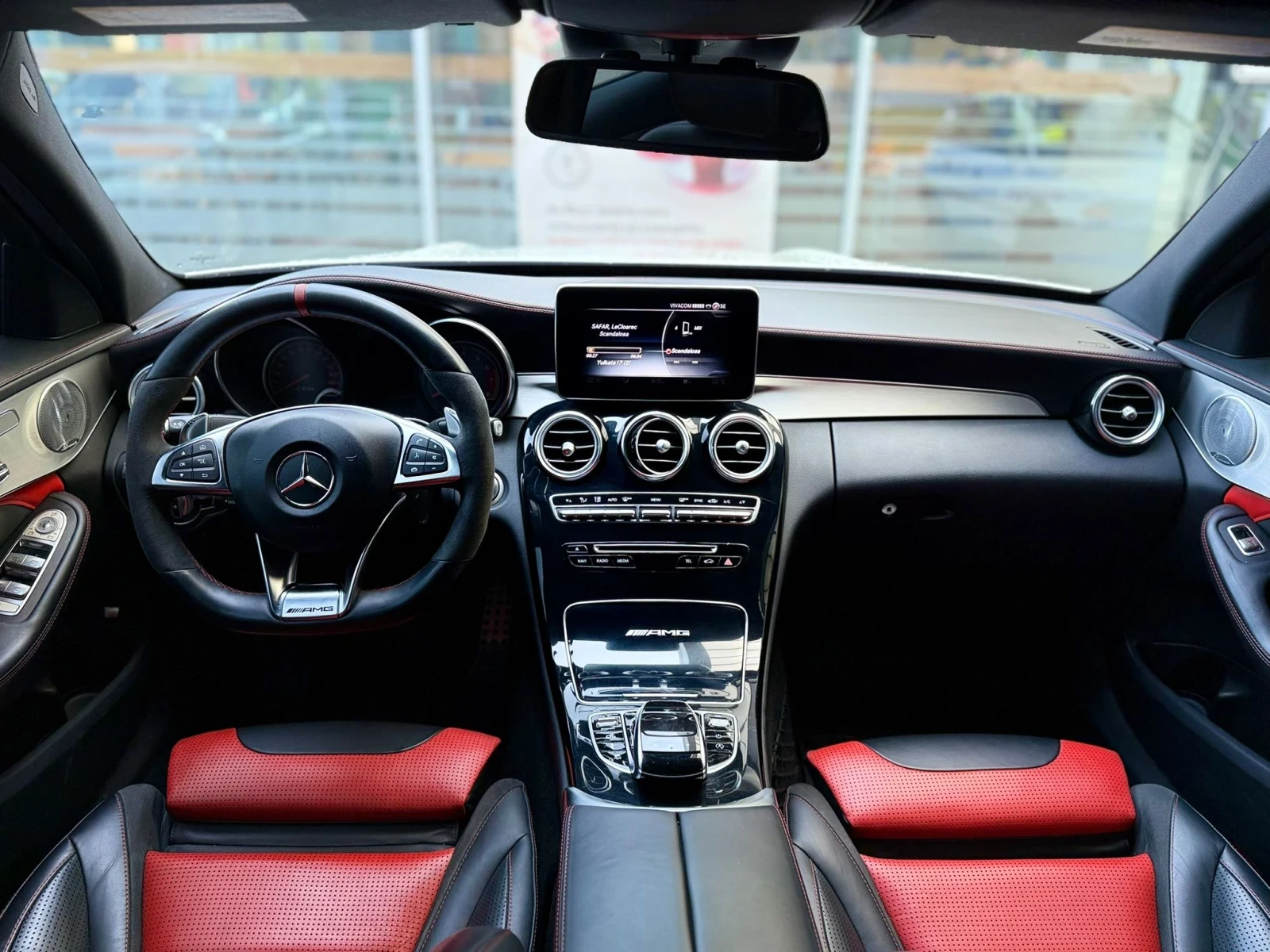 Mercedes-Benz C 63 AMG S - изображение 6