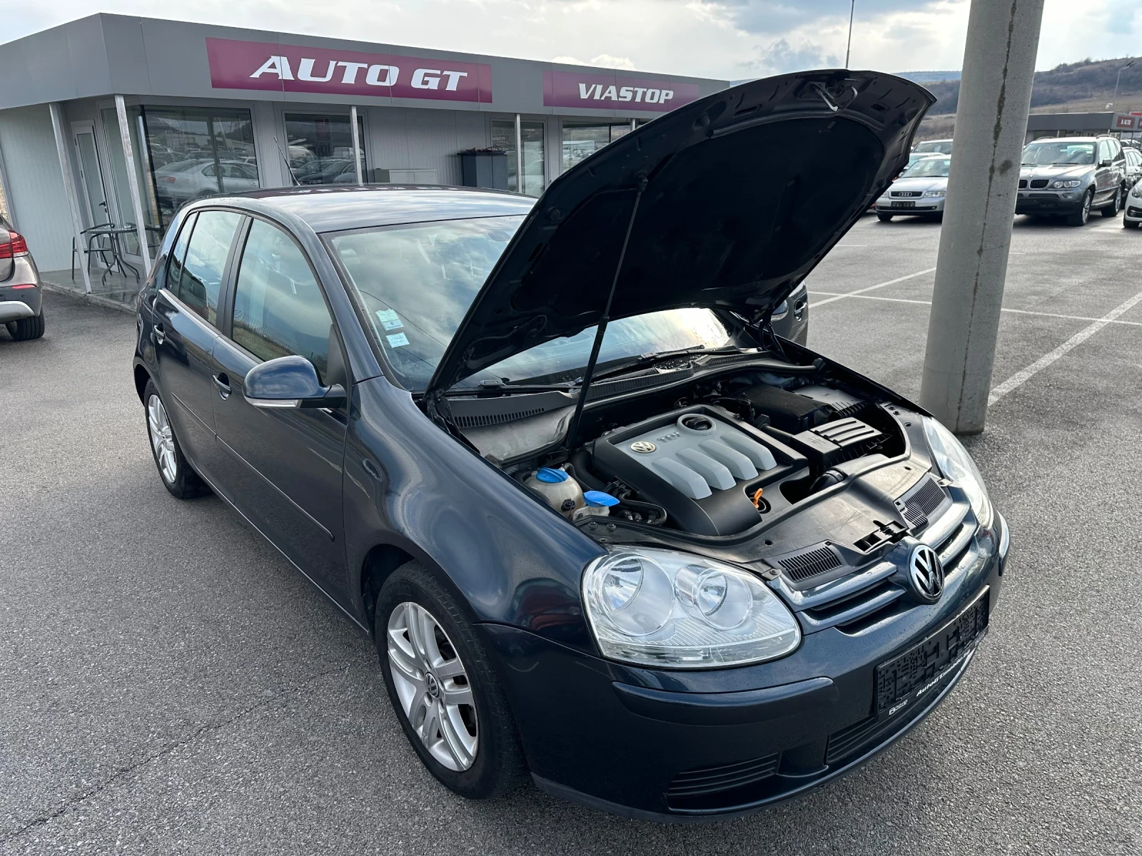 VW Golf 1.9 TDI , снимка 11 - Автомобили и джипове - 53724672