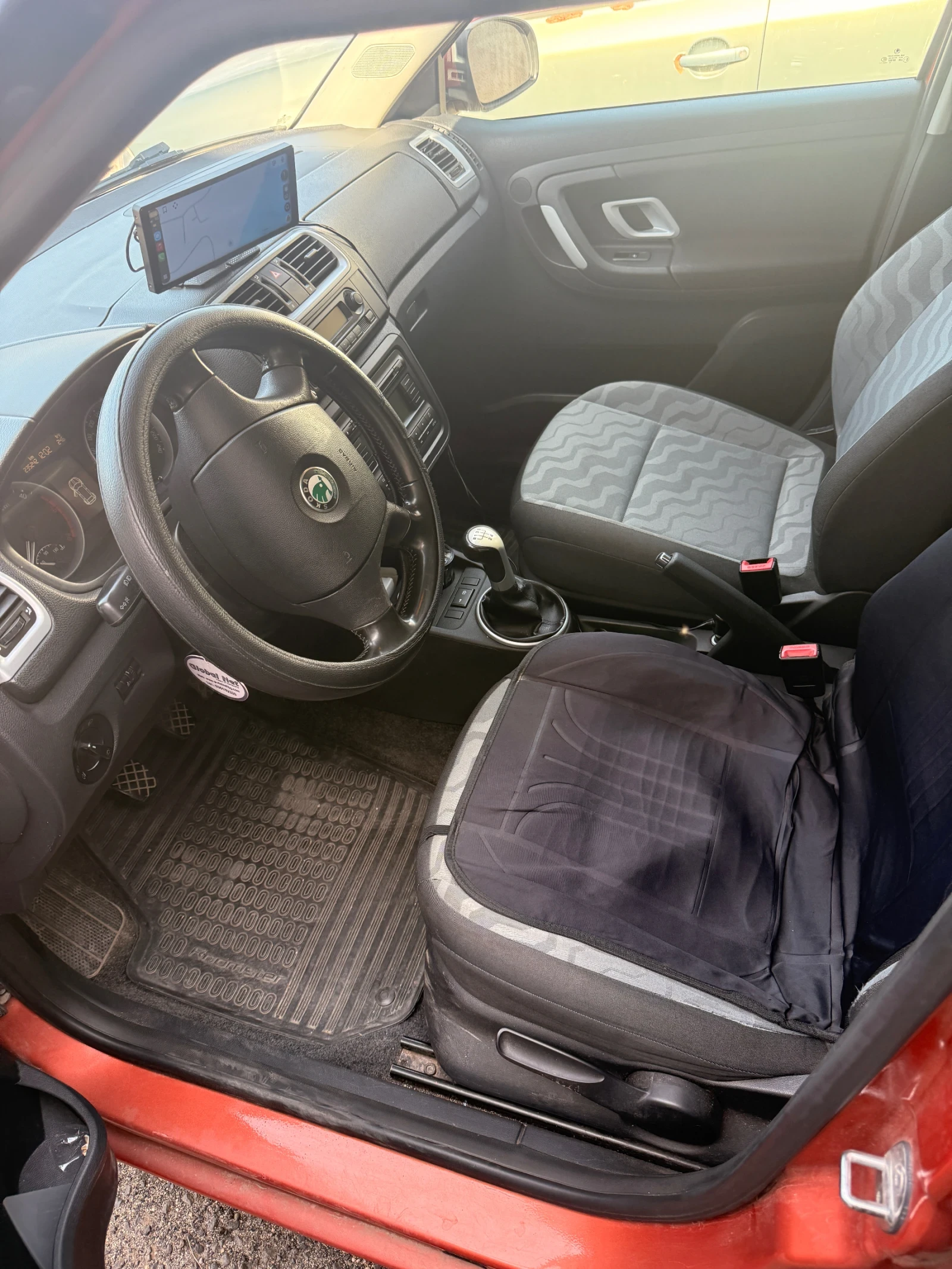 Skoda Fabia 1.4TDI, снимка 7 - Автомобили и джипове - 53818080