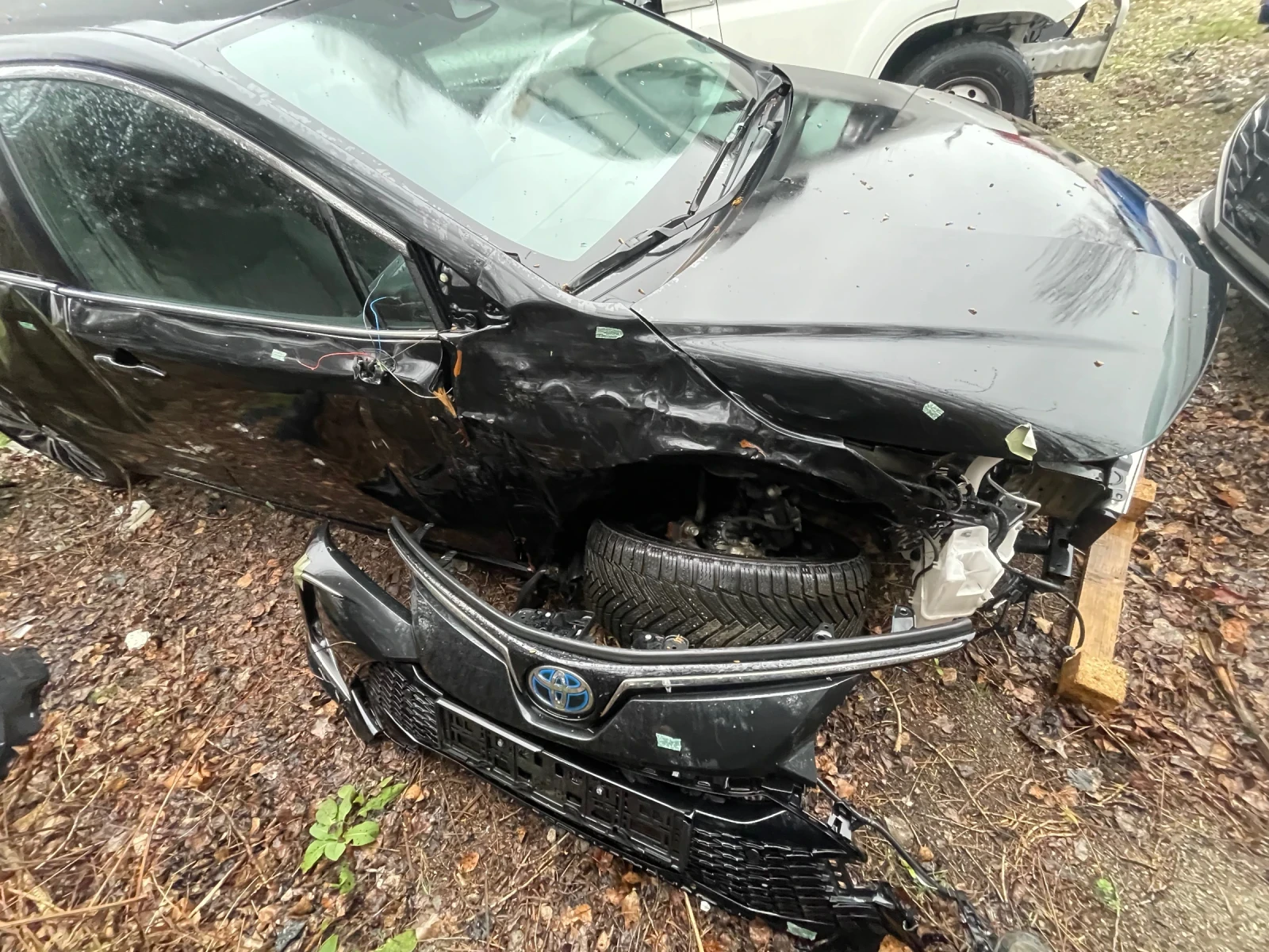 Hyundai Elantra, снимка 13 - Автомобили и джипове - 54093300