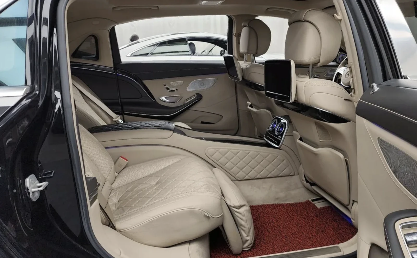 Maybach 650 360 BURMESTER/МАСАЖ/360 КАМЕРИ/ FULL!, снимка 11 - Автомобили и джипове - 54345143