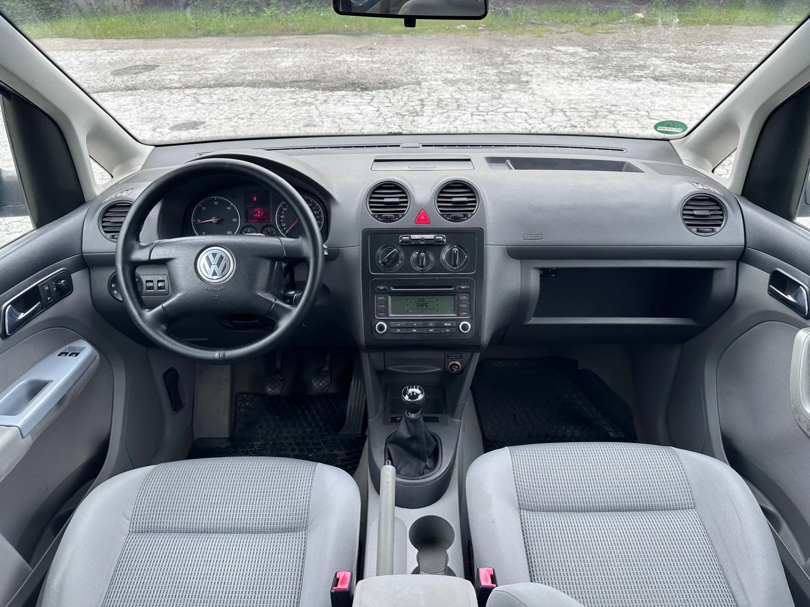 VW Caddy * LIFE* 1.9TDI* ПЪТНИЧЕСКО* НОВ ВНОС* НЕМСКА!, снимка 9 - Автомобили и джипове - 54484502