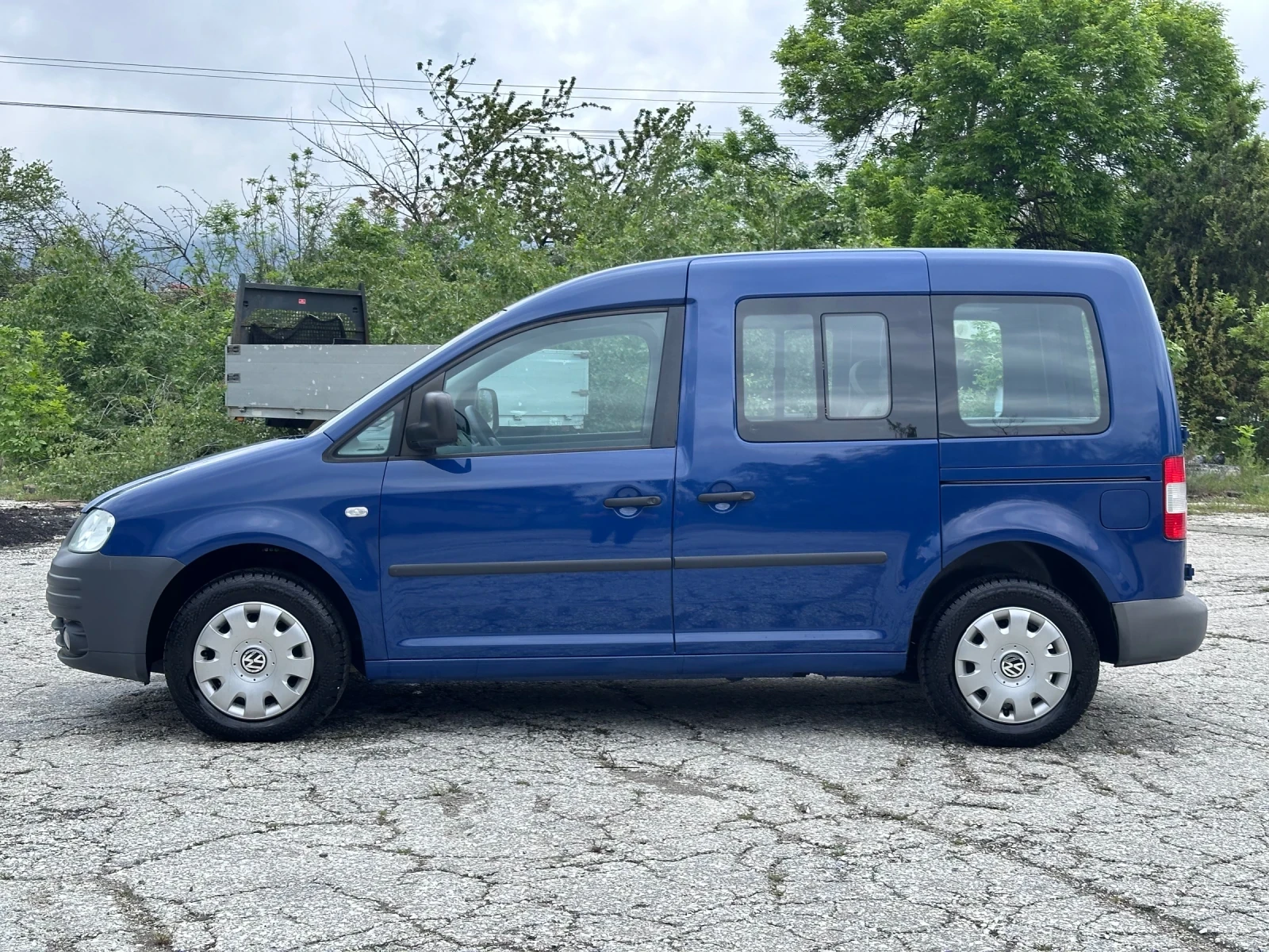 VW Caddy * LIFE* 1.9TDI* ПЪТНИЧЕСКО* НОВ ВНОС* НЕМСКА!, снимка 7 - Автомобили и джипове - 54484502