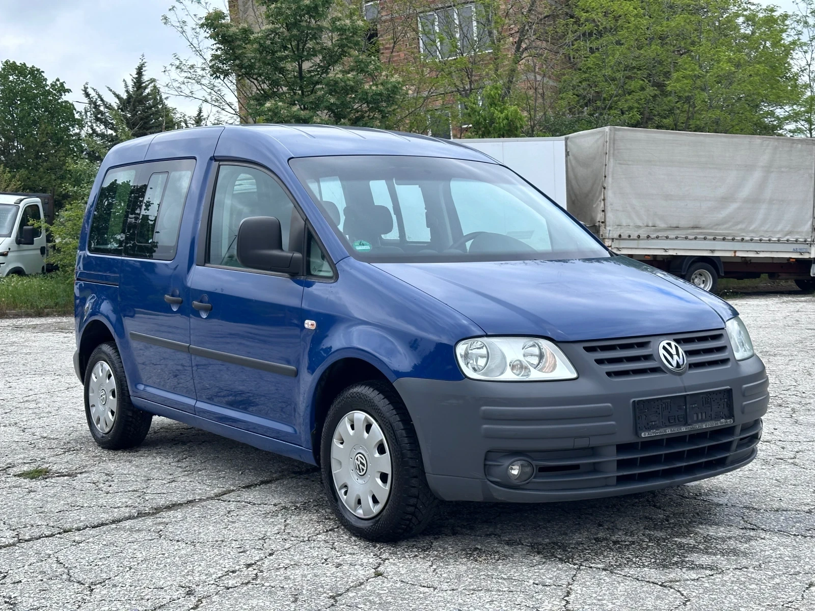 VW Caddy * LIFE* 1.9TDI* ПЪТНИЧЕСКО* НОВ ВНОС* НЕМСКА!, снимка 2 - Автомобили и джипове - 54484502