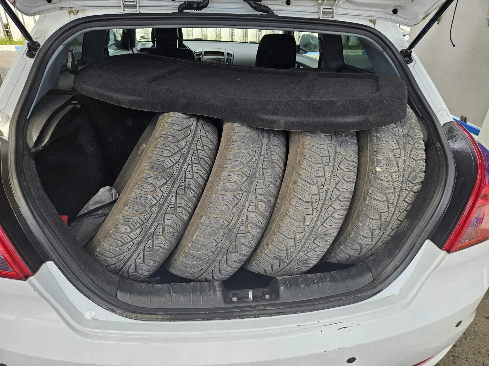 Kia Ceed, снимка 5 - Автомобили и джипове - 54516506