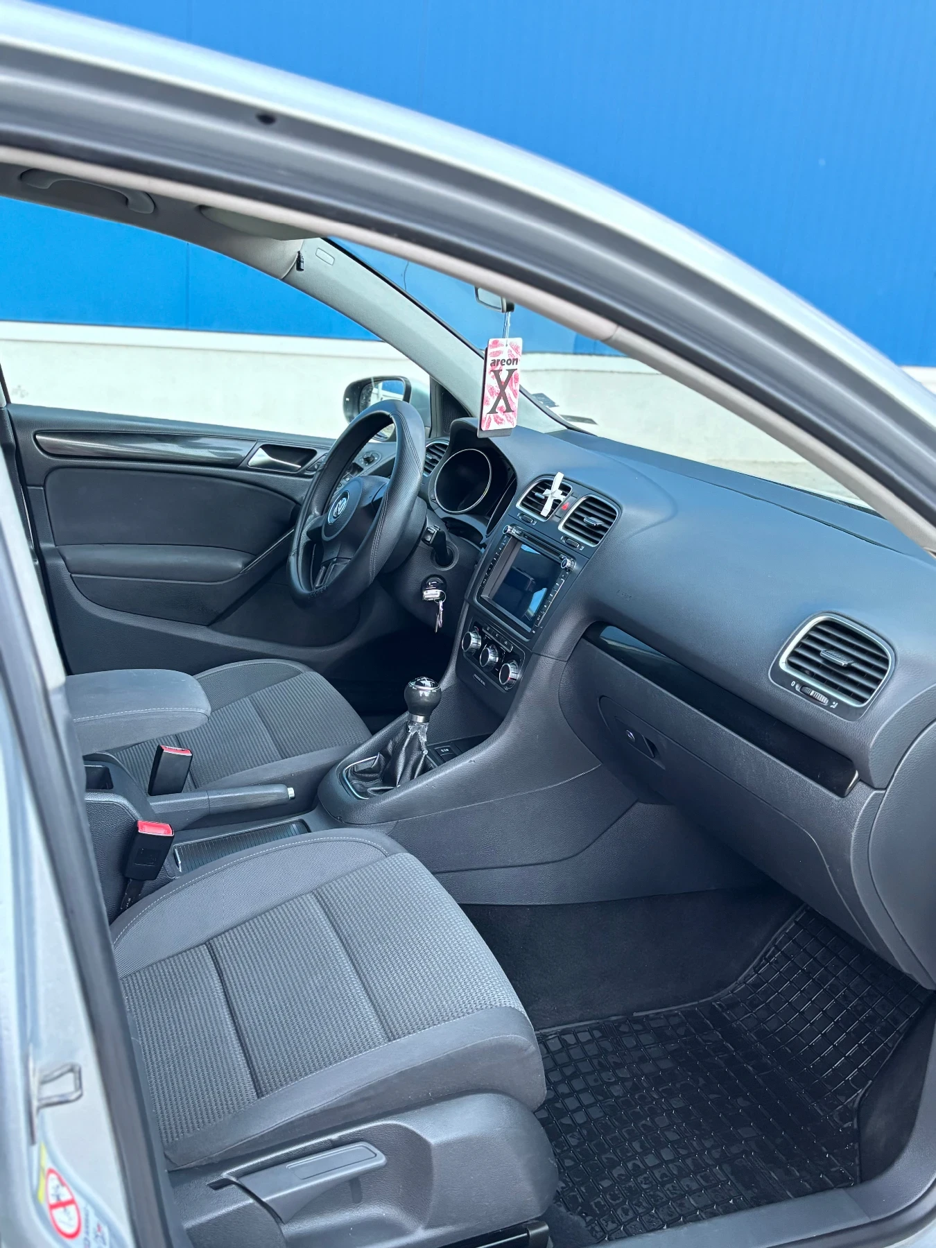 VW Golf, снимка 6 - Автомобили и джипове - 54829524