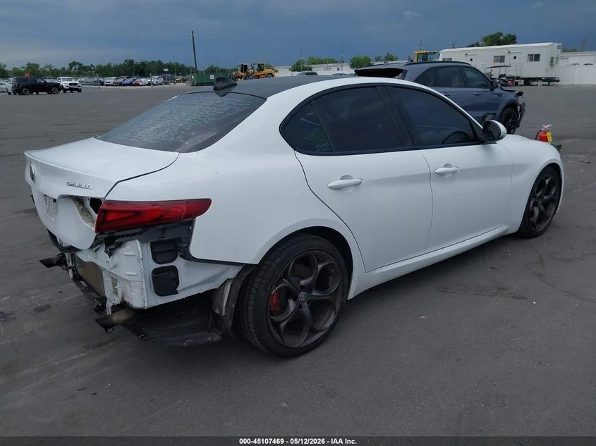 Alfa Romeo Giulia TI SPORT RWD* TURBO 280HP* КЛИП НА МОТОРА, снимка 4 - Автомобили и джипове - 55064542