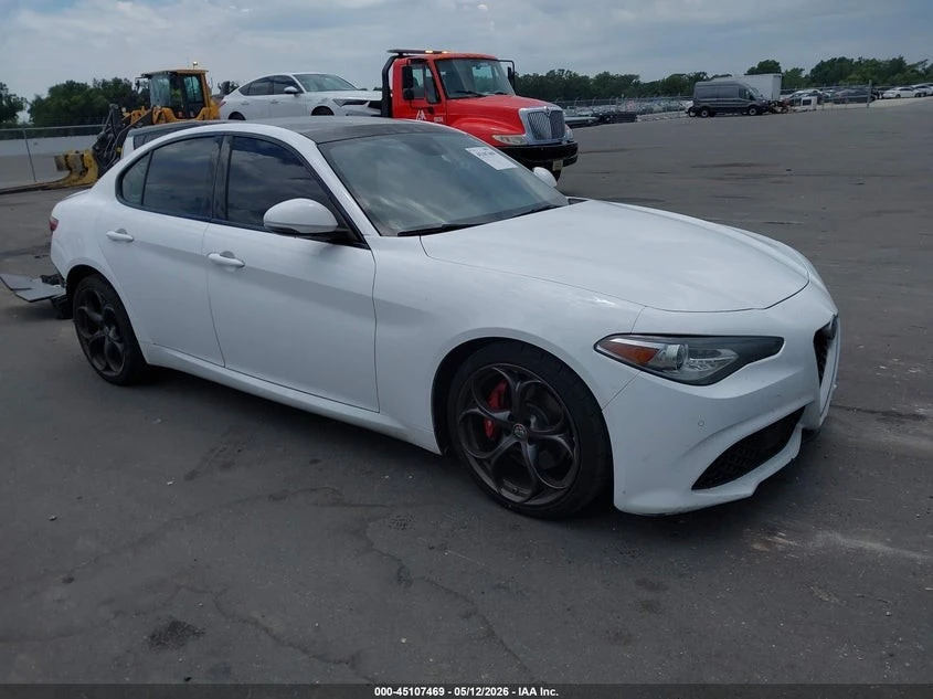 Alfa Romeo Giulia TI SPORT RWD* TURBO 280HP* КЛИП НА МОТОРА