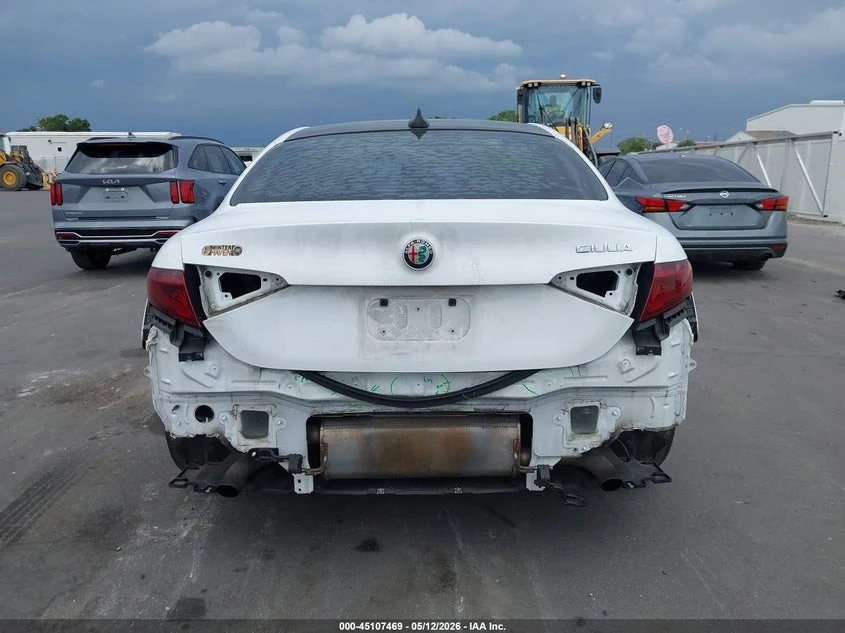Alfa Romeo Giulia TI SPORT RWD* TURBO 280HP* КЛИП НА МОТОРА, снимка 17 - Автомобили и джипове - 55064542
